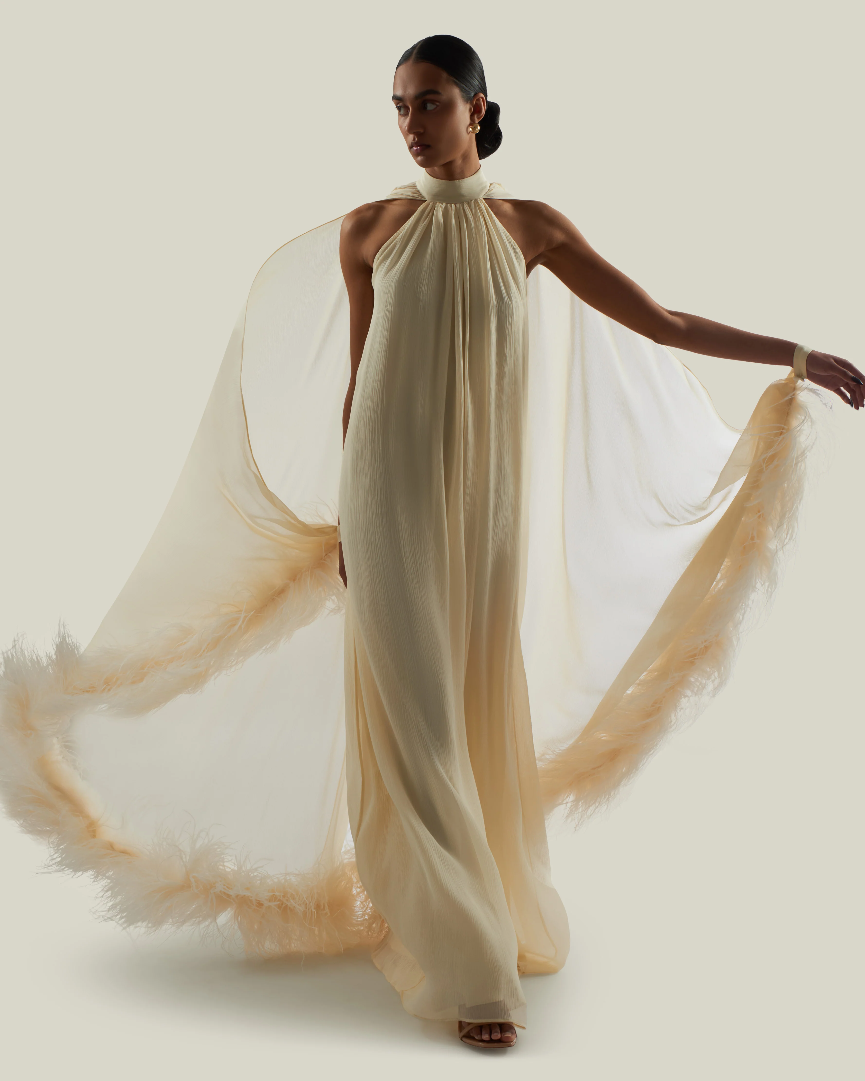 Feathered Eterea Gown in Ivory - Image 5