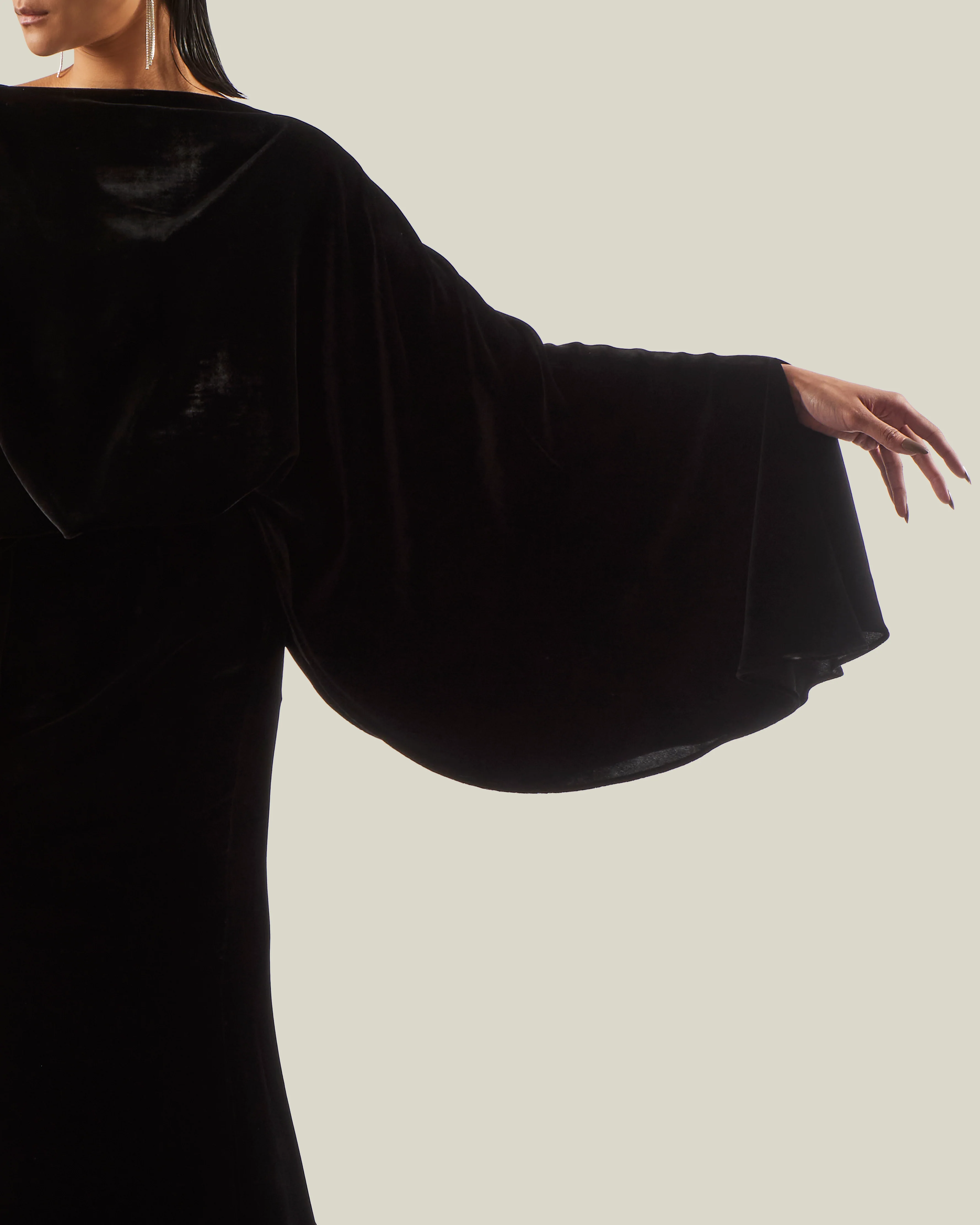 Musidora Gown in Black - Image 4
